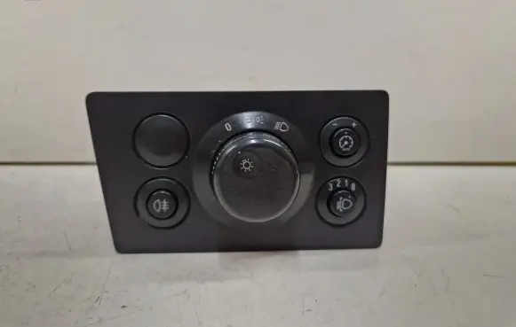 Opel Zafira B Light switch 13205863 LK04060130