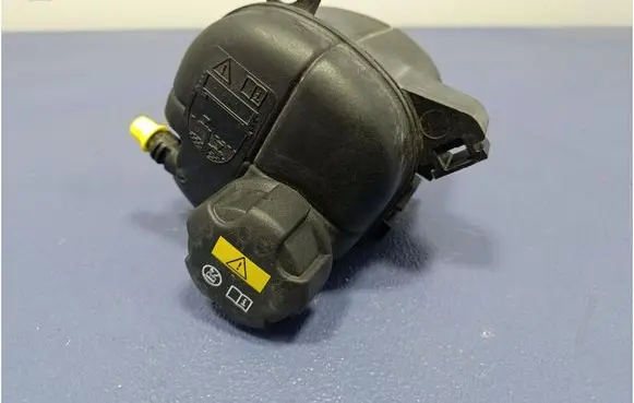 Audi A4 S4 B7 8E 8H Coolant expansion tank/reservoir 9485733