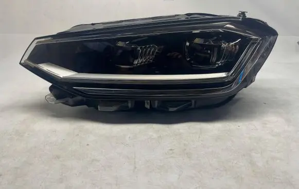 Volkswagen Golf Sportsvan Headlight/headlamp 517941081