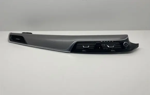 BMW 5 G30 G31 Panel trim 8070622