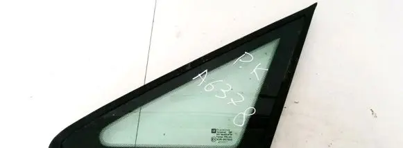 Opel Zafira A Front triangle window/glass 