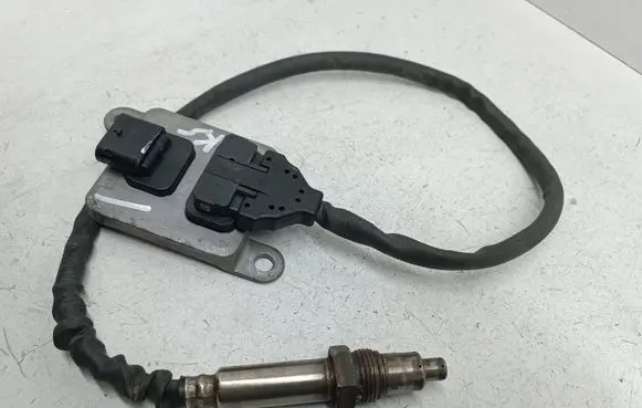 Mercedes-Benz Vito Viano W447 Lambda probe sensor A0009050108 0009050108 A2C13684300286