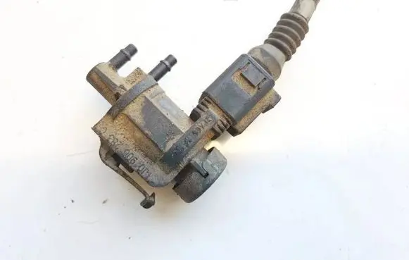 Audi Q7 4L Turbo solenoid valve 1j0906283c