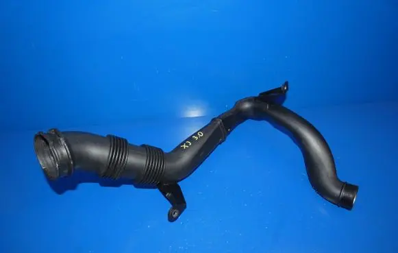 Jaguar XJ X351 Intercooler hose/pipe 9X239689AD 6652A