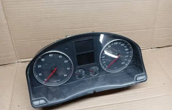 Volkswagen Golf Plus Speedometer (instrument cluster) 1K0920852A V0002000