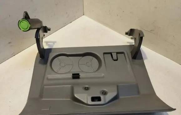 Ford Focus Glove box lid/cover 