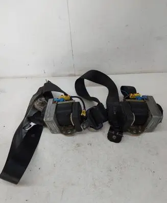 Volkswagen Golf IV Front seatbelt 1j4857705j 1j4857706j