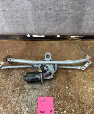 Seat Leon (1M) Front wiper linkage and motor 23001159 1M1955023B 00523064