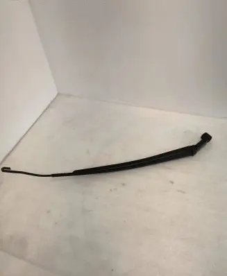 Toyota RAV 4 (XA30) Front wiper blade arm 1893