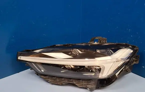 Volvo XC60 Headlight/headlamp 32337382