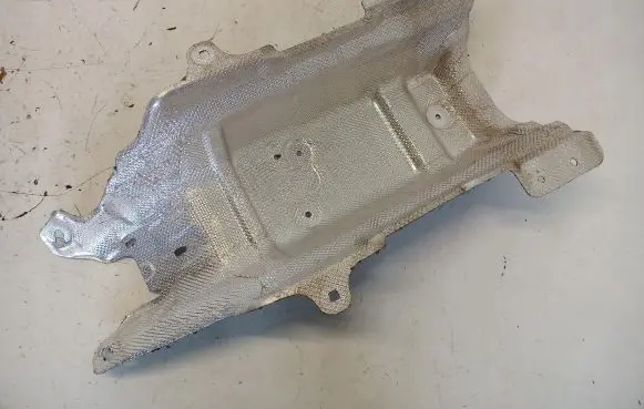 Exhaust heat shield
