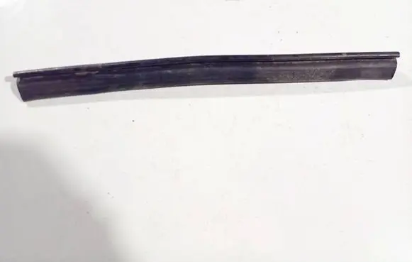 Audi A4 S4 B5 8D Rubber seal rear door 