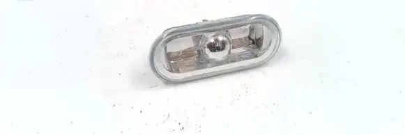 Volkswagen PASSAT B5 Front fender indicator light 084411406N