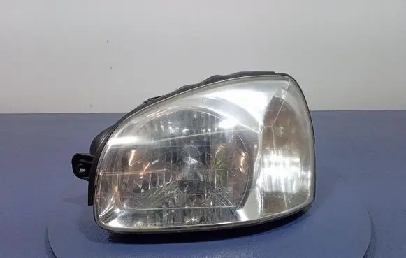 Hyundai Santa Fe Headlight/headlamp 9210126