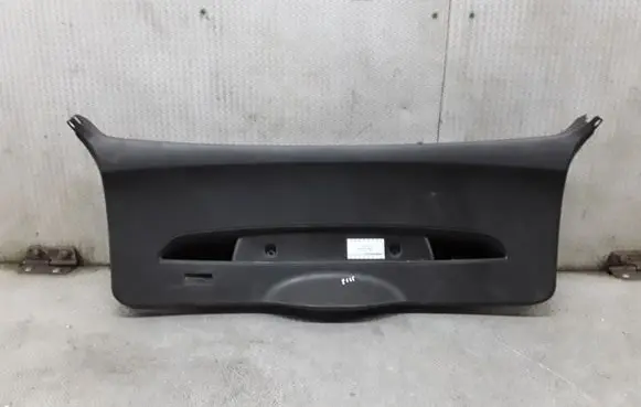 BMW 1 E81 E87 Tailgate/boot lid cover trim 7169975