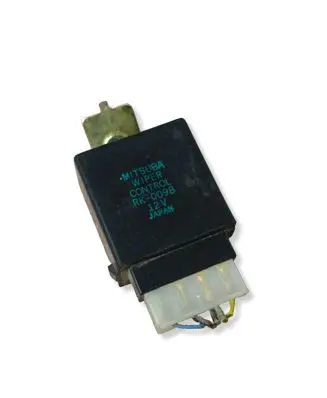 Subaru Forester SF Window wiper relay RK0098