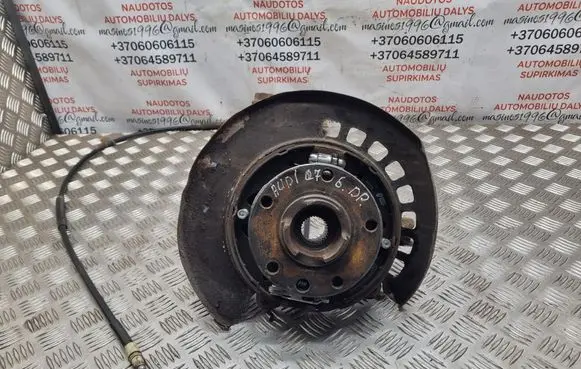 Rear wheel hub spindle/knuckle