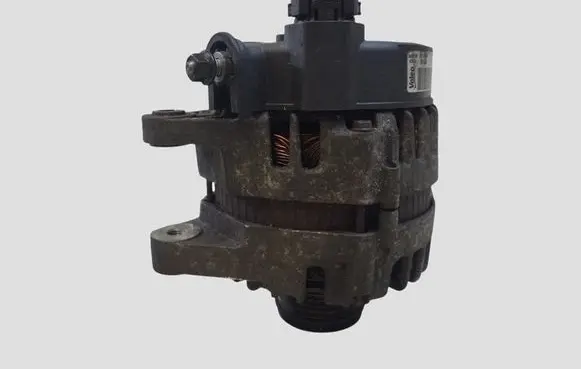 Hyundai Santa Fe Generator/alternator 273002F100 FG15S034 2606259