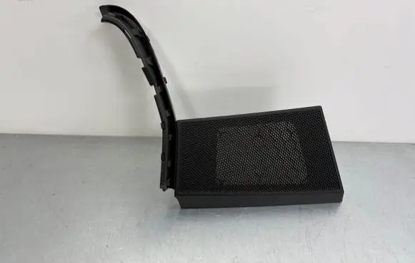 Side speaker trim/cover