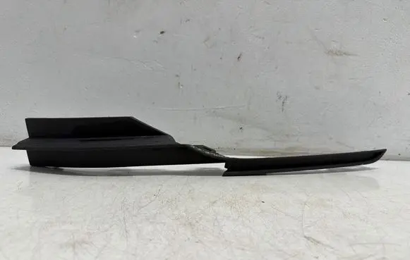 Volkswagen Golf VII Front bumper lower grill 5G0853665L