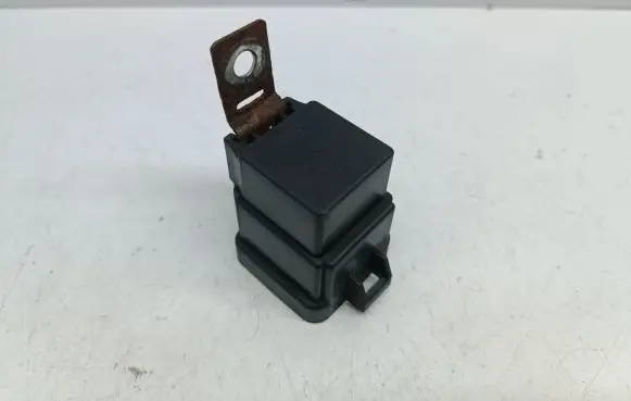 Chevrolet Lacetti Coolant fan relay 96251271