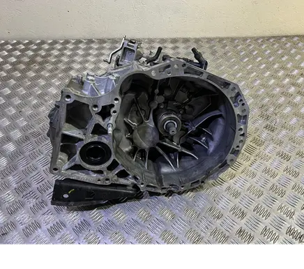 Suzuki Vitara (LY) Manual 6 speed gearbox ZE8