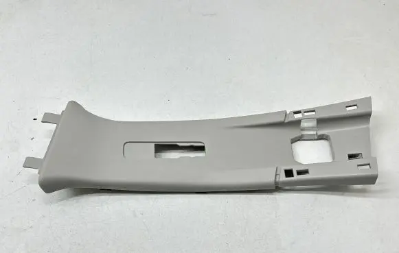 Renault Captur (B) pillar trim (top) 631140132
