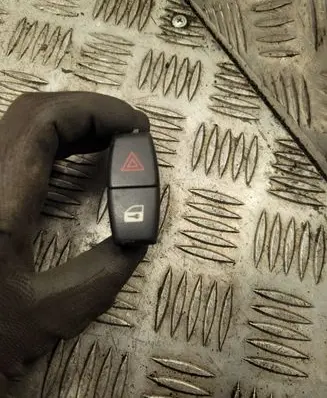 BMW 5 E60 E61 Hazard light switch 6919506 549519500