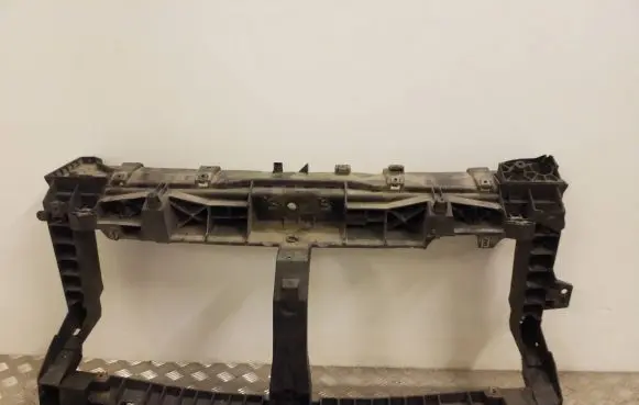 Opel Vivaro Radiator support slam panel 93868911