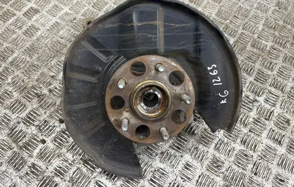Toyota RAV 4 (XA50) Rear wheel hub
