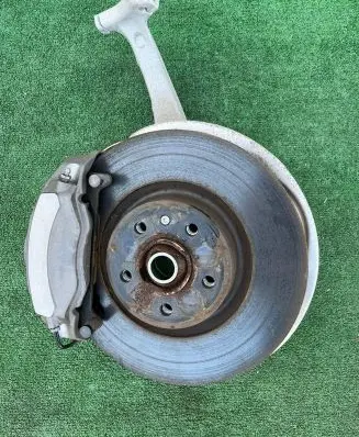 Audi A4 S4 B9 Front wheel hub 8W0407560 9560870 AM3100