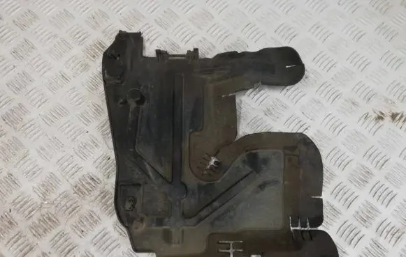 Peugeot 2008 I Intercooler air channel guide 9677962880