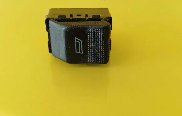 Audi A4 S4 B5 8D Electric window control switch 4D095985501C