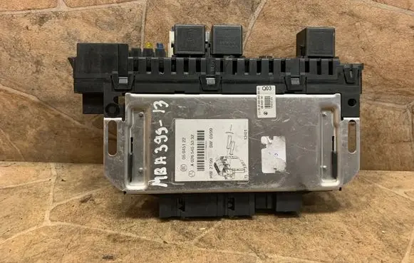 Mercedes-Benz S W220 Central body control module A0265455332