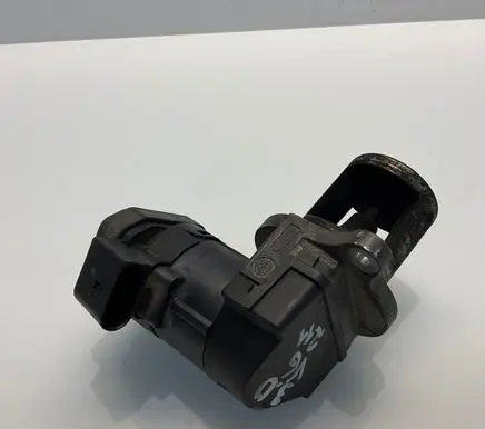 Mercedes-Benz E W211 EGR valve 00005320C2 109315 AC2051241167