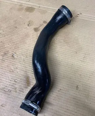 Ford C-MAX II Intercooler hose/pipe 2033223