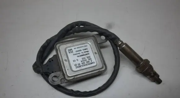 Mercedes-Benz C W205 Lambda probe sensor A0009053503