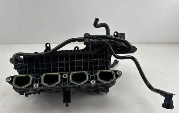 Volkswagen Golf VIII Intake manifold 04E129711M