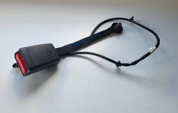 Nissan Qashqai Front seatbelt buckle