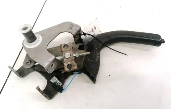 Hyundai i30 Handbrake/parking brake lever assembly