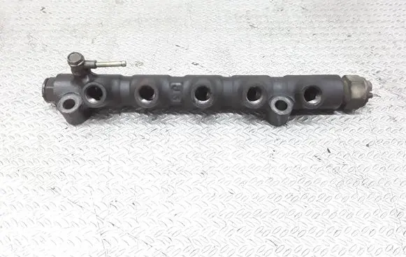 Toyota Corolla Verso E121 Fuel main line pipe 8945812020