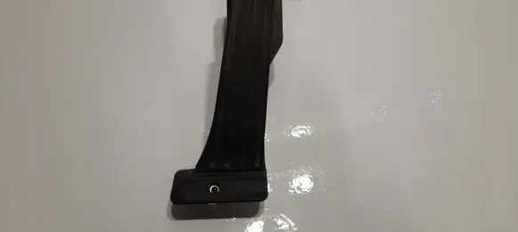 BMW 1 E81 E87 Accelerator throttle pedal 6786589