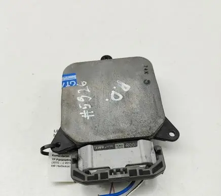 Toyota Prius (XW50) LED ballast control module 8990847010