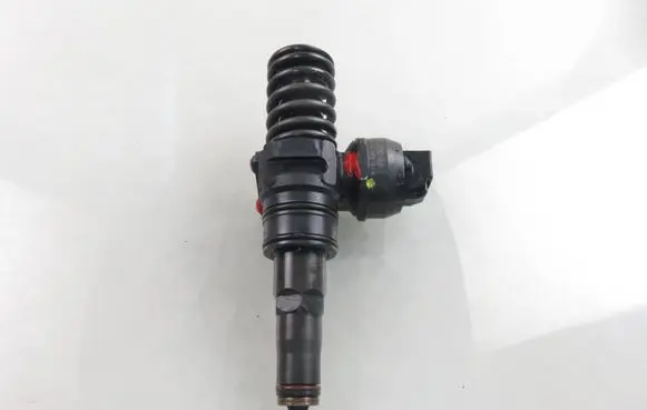 Fuel injector