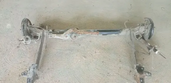 Nissan Almera Tino Rear axle beam 