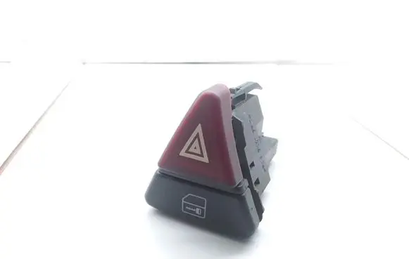 Mercedes-Benz A W168 Hazard light switch 1688206710 33100101
