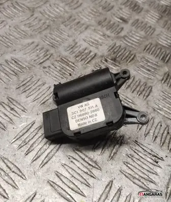 Volkswagen Golf VI Air flap motor/actuator 3C1907511A