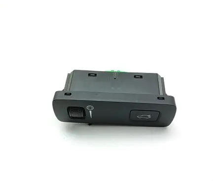 Volvo XC90 Tailgate/boot open switch button 31443873
