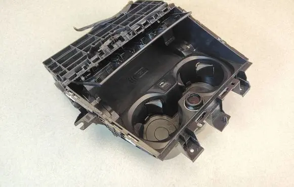 BMW 4 G22 G23 G24 G26 Cup holder 6809803 6806796