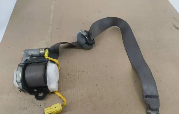 Suzuki Jimny Front seatbelt 062515700